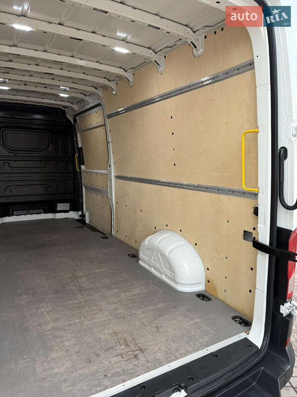 Грузовой фургон Volkswagen Crafter 2021 в Киеве