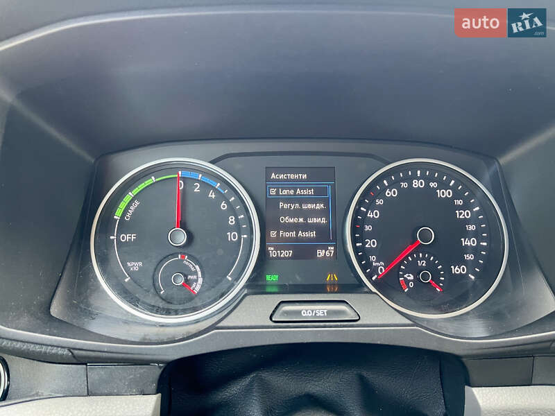 Вантажопасажирський фургон Volkswagen Crafter 2019 в Житомирі