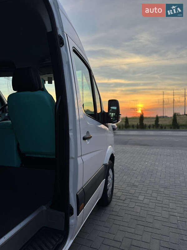 Микроавтобус Volkswagen Crafter 2016 в Луцке