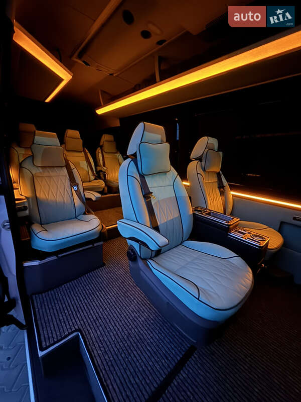 Микроавтобус Volkswagen Crafter 2016 в Луцке