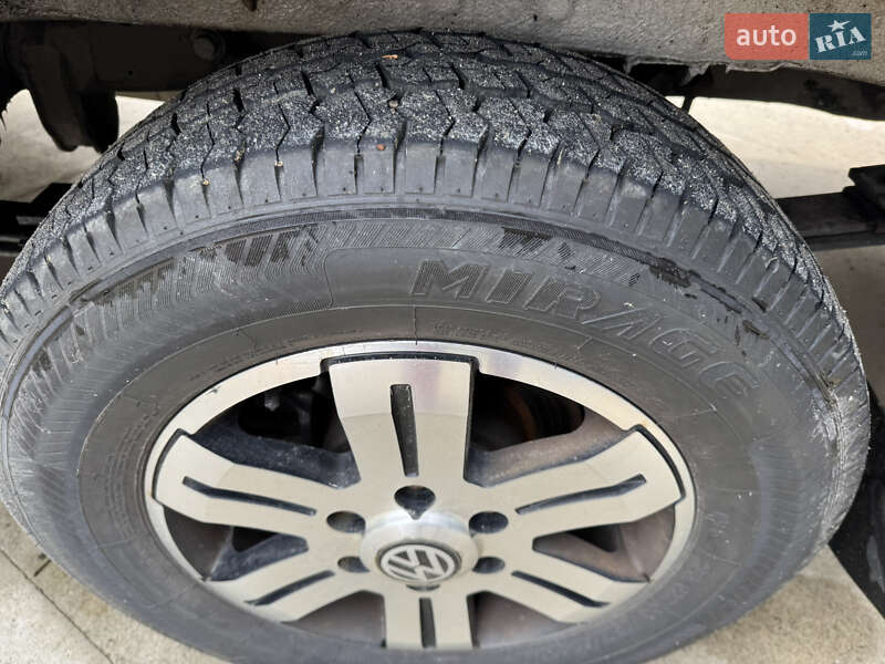 Грузовой фургон Volkswagen Crafter 2015 в Тячеве