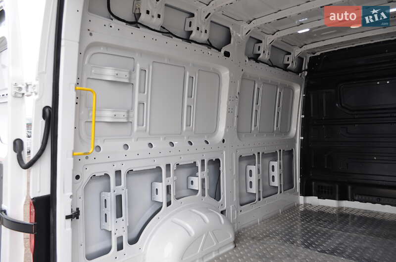 Вантажний фургон Volkswagen Crafter 2021 в Києві
