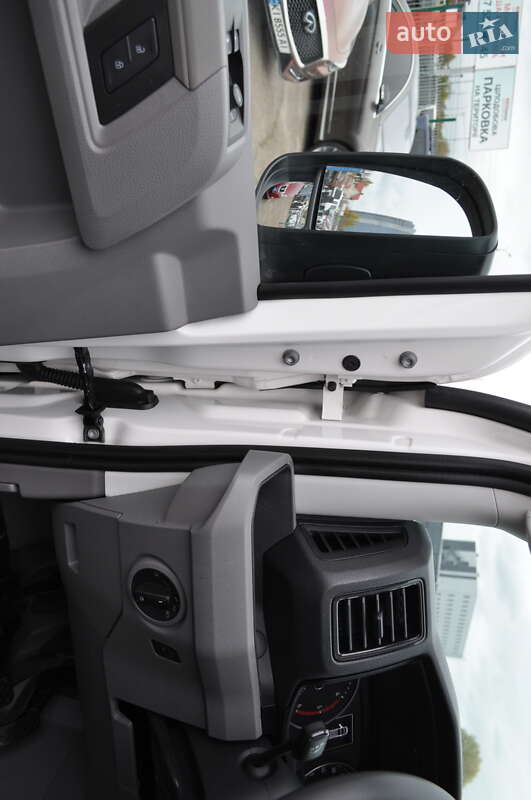 Вантажний фургон Volkswagen Crafter 2021 в Києві