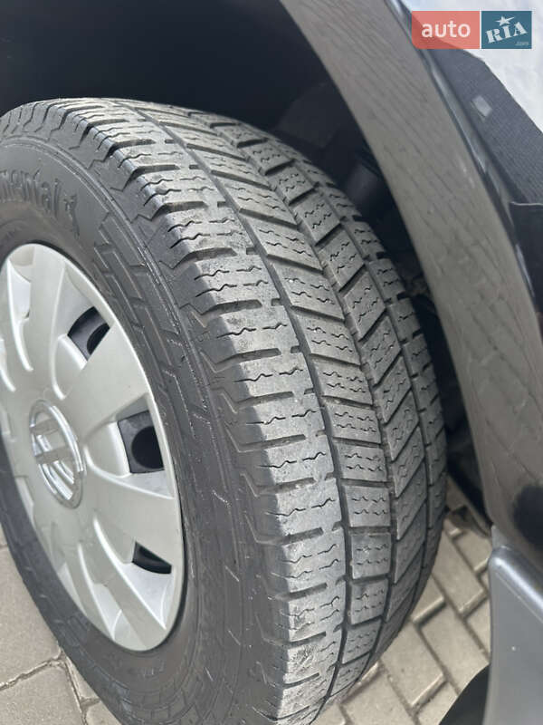 Вантажний фургон Volkswagen Crafter 2016 в Дубні