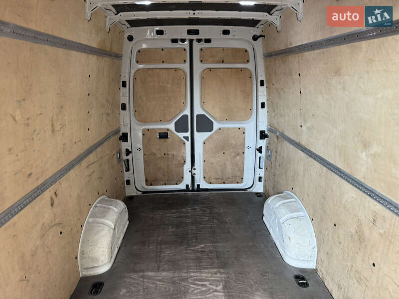 Грузовой фургон Volkswagen Crafter 2018 в Киеве фото 12 Грузовой фургон Volkswagen Crafter 2018 в Киеве