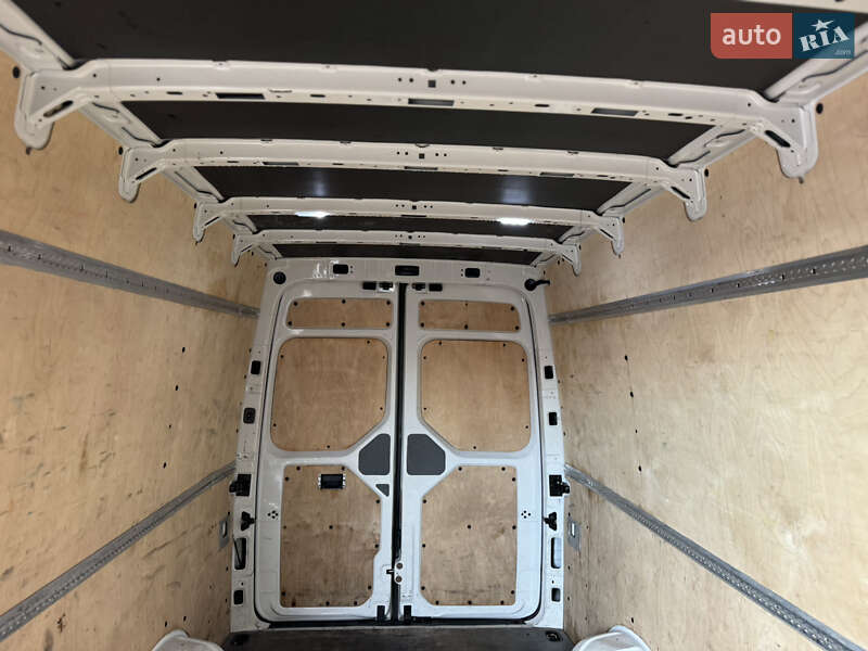 Грузовой фургон Volkswagen Crafter 2018 в Киеве фото 13 Грузовой фургон Volkswagen Crafter 2018 в Киеве