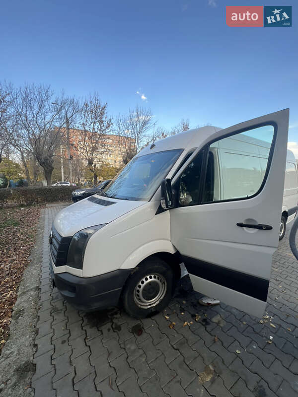 Вантажний фургон Volkswagen Crafter 2016 в Чернівцях