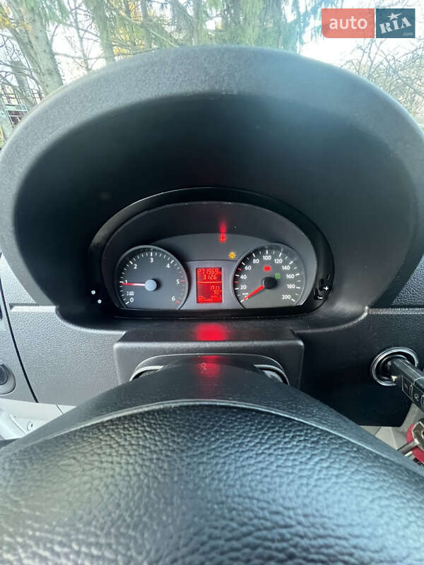 Вантажний фургон Volkswagen Crafter 2016 в Чернівцях