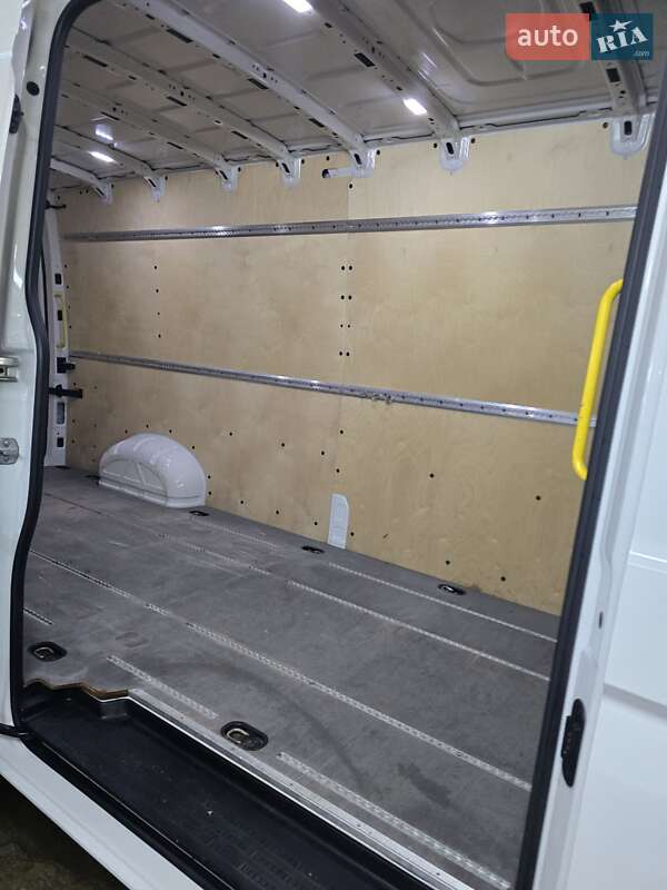 Микроавтобус грузовой (до 3,5т) Volkswagen Crafter 2021 в Бердичеве фото 13 Микроавтобус грузовой (до 3,5т) Volkswagen Crafter 2021 в Бердичеве