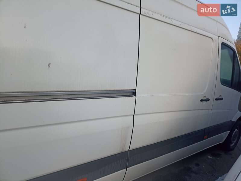 Вантажний фургон Volkswagen Crafter 2007 в Києві