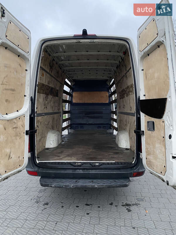 Вантажний фургон Volkswagen Crafter 2011 в Яворові фото 31 Вантажний фургон Volkswagen Crafter 2011 в Яворові