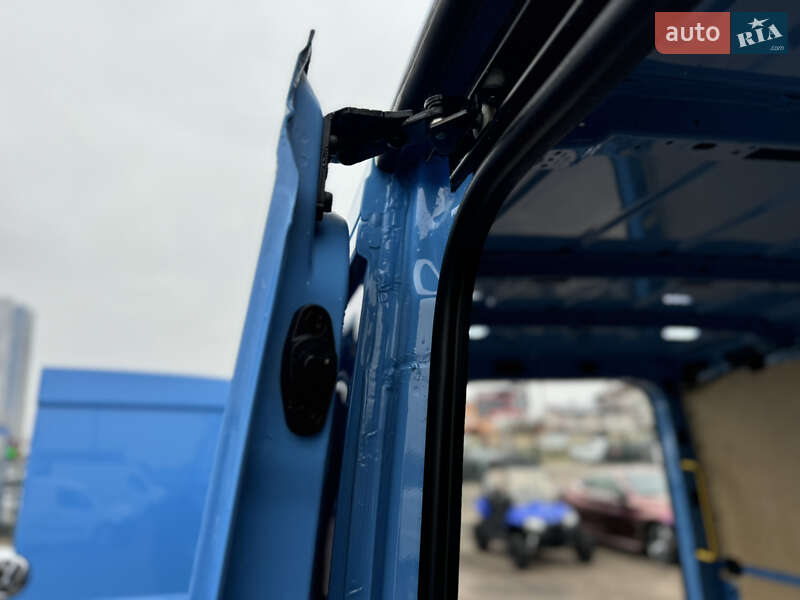 Грузовой фургон Volkswagen Crafter 2021 в Киеве