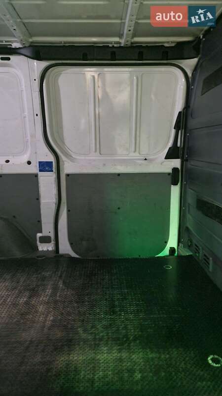 Вантажний фургон Volkswagen Crafter 2015 в Івано-Франківську фото 16 Вантажний фургон Volkswagen Crafter 2015 в Івано-Франківську