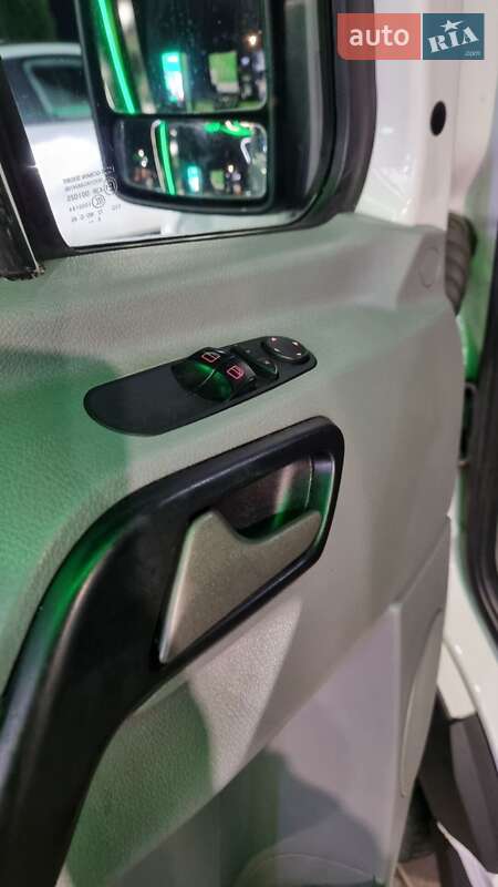 Вантажний фургон Volkswagen Crafter 2015 в Івано-Франківську фото 21 Вантажний фургон Volkswagen Crafter 2015 в Івано-Франківську