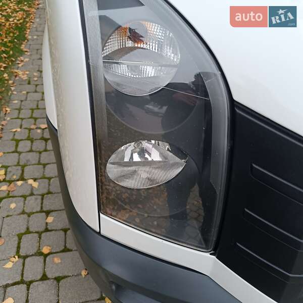 Вантажний фургон Volkswagen Crafter 2016 в Почаєві