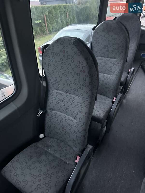 Микроавтобус Volkswagen Crafter 2010 в Ровно