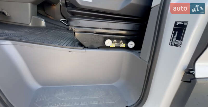 Автовоз Volkswagen Crafter 2018 в Ужгороді