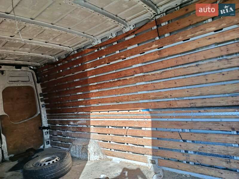 Грузовой фургон Volkswagen Crafter 2011 в Львове