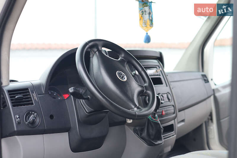 Борт Volkswagen Crafter 2009 в Любарі