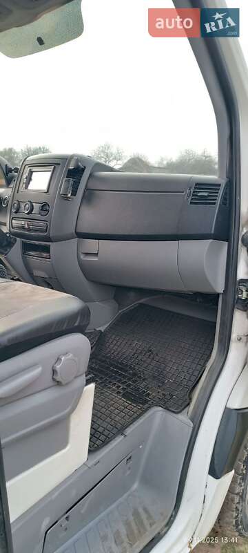 Грузовой фургон Volkswagen Crafter 2007 в Великой Александровке