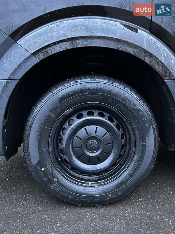 Вантажний фургон Volkswagen Crafter 2022 в Луцьку