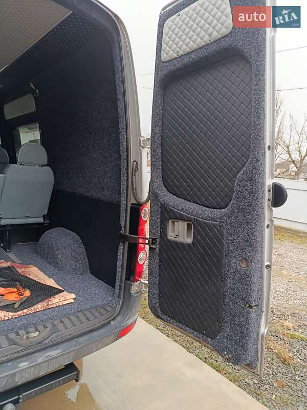 Мінівен Volkswagen Crafter 2011 в Чернівцях фото 4 Мінівен Volkswagen Crafter 2011 в Чернівцях