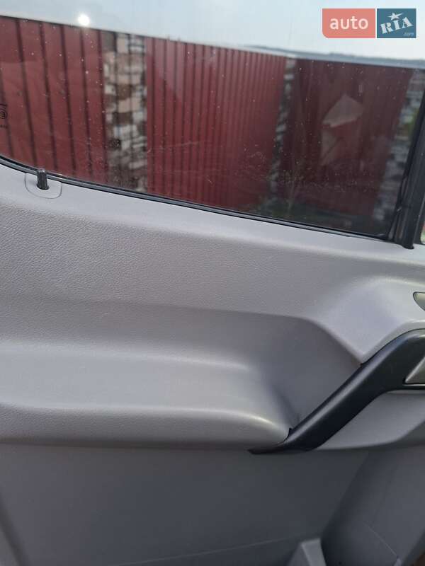 Вантажний фургон Volkswagen Crafter 2008 в Врадіївці