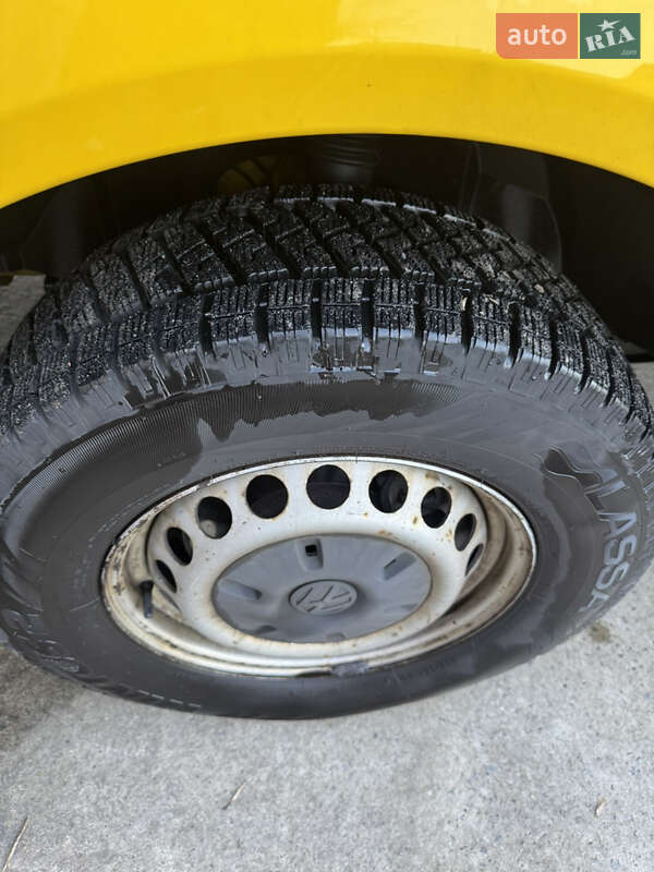 Автовоз Volkswagen Crafter 2012 в Ровно