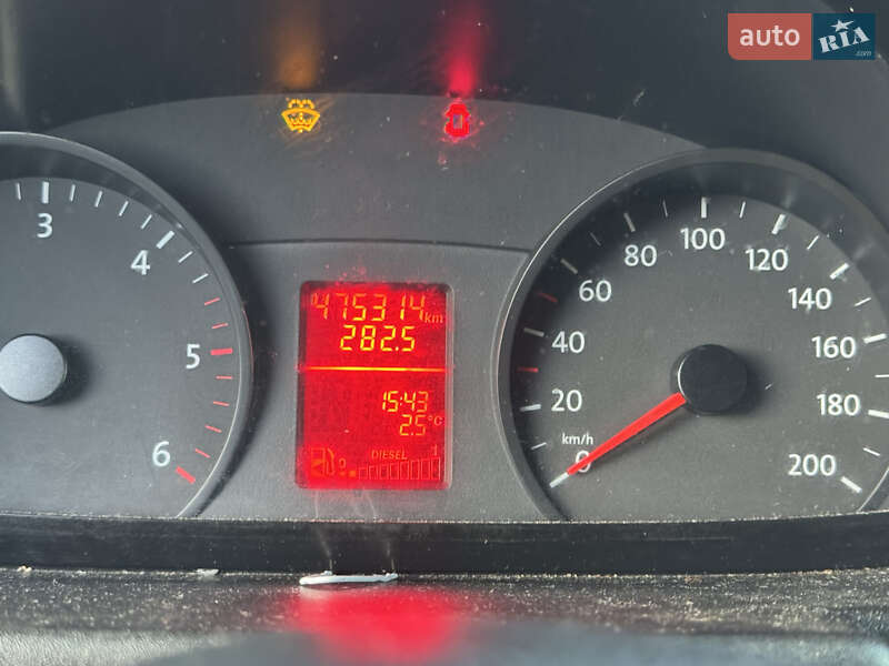 Автовоз Volkswagen Crafter 2012 в Ровно