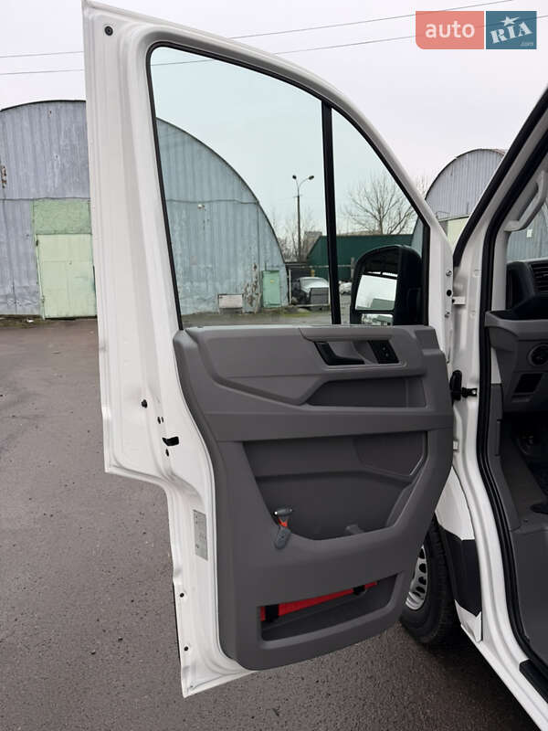 Вантажопасажирський фургон Volkswagen Crafter 2020 в Рівному