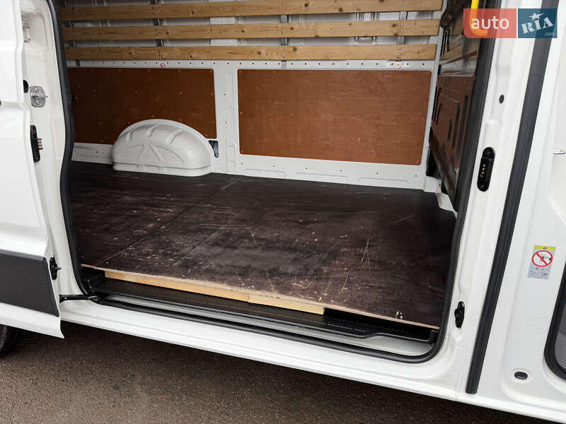 Вантажопасажирський фургон Volkswagen Crafter 2020 в Рівному