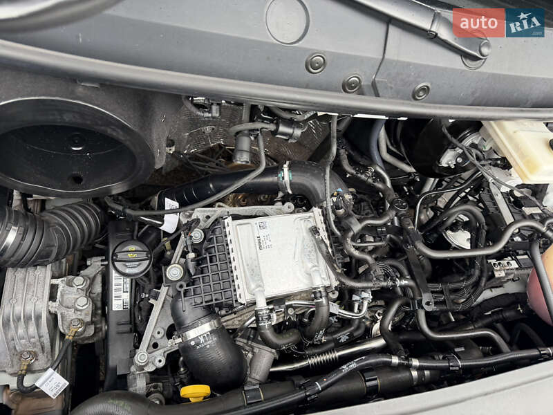 Вантажопасажирський фургон Volkswagen Crafter 2020 в Рівному