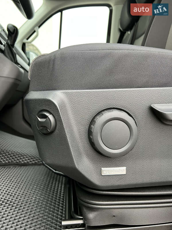 Вантажний фургон Volkswagen Crafter 2022 в Луцьку