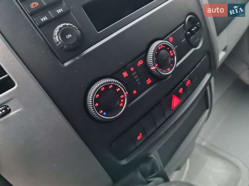 Вантажний фургон Volkswagen Crafter 2016 в Рівному