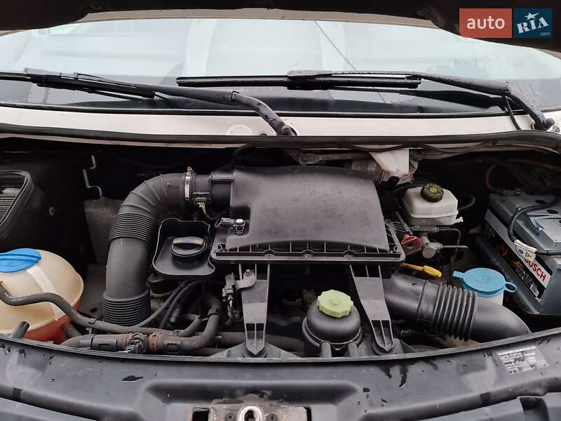 Вантажний фургон Volkswagen Crafter 2016 в Рівному