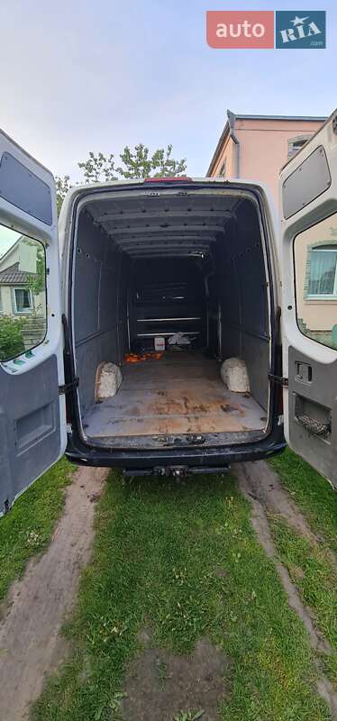 Грузовой фургон Volkswagen Crafter 2012 в Луцке