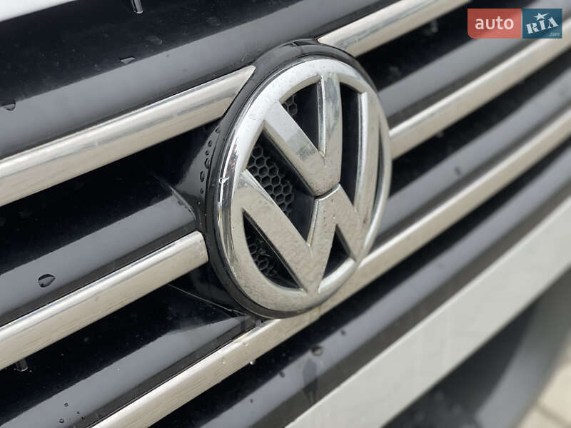 Вантажний фургон Volkswagen Crafter 2016 в Нововолинську
