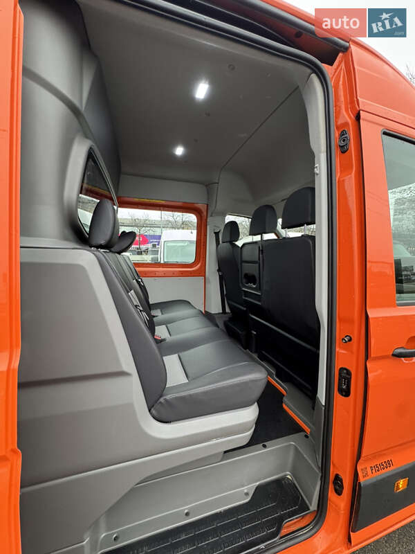 Вантажопасажирський фургон Volkswagen Crafter 2018 в Києві