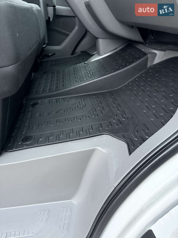 Грузовой фургон Volkswagen Crafter 2021 в Киеве фото 96 Грузовой фургон Volkswagen Crafter 2021 в Киеве