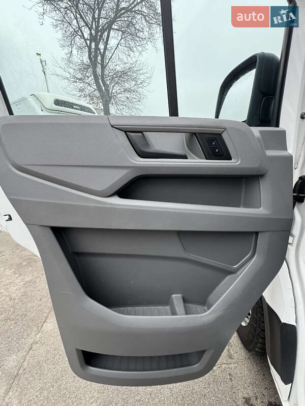Грузовой фургон Volkswagen Crafter 2019 в Киеве фото 16 Грузовой фургон Volkswagen Crafter 2019 в Киеве