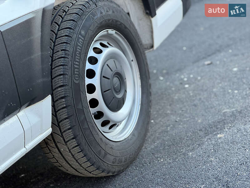 Вантажний фургон Volkswagen Crafter 2018 в Вінниці