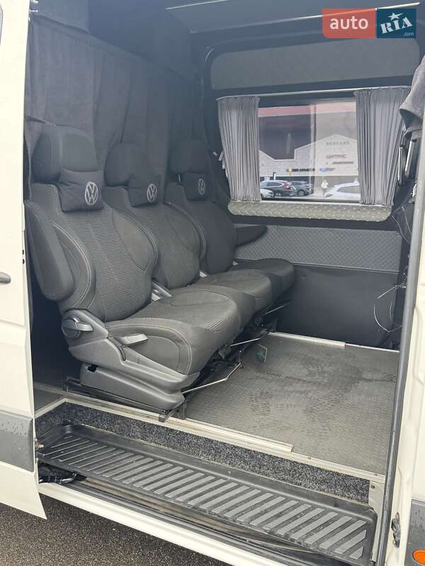 Микроавтобус Volkswagen Crafter 2015 в Киеве