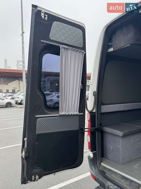 Микроавтобус Volkswagen Crafter 2015 в Киеве