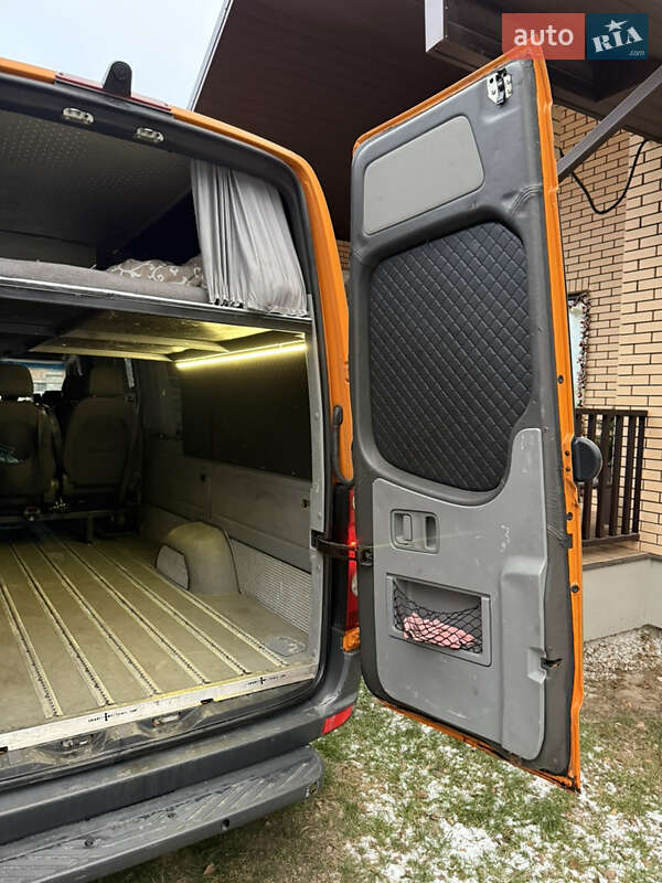 Универсал Volkswagen Crafter 2010 в Березному