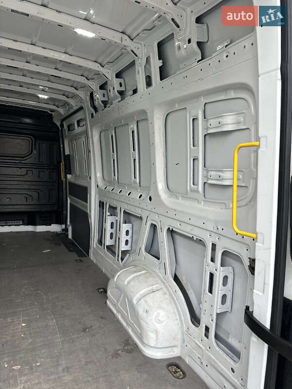 Мікровен Volkswagen Crafter 2023 в Миколаєві фото 10 Мікровен Volkswagen Crafter 2023 в Миколаєві