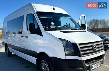 Вантажопасажирський фургон Volkswagen Crafter 2015 в Рівному