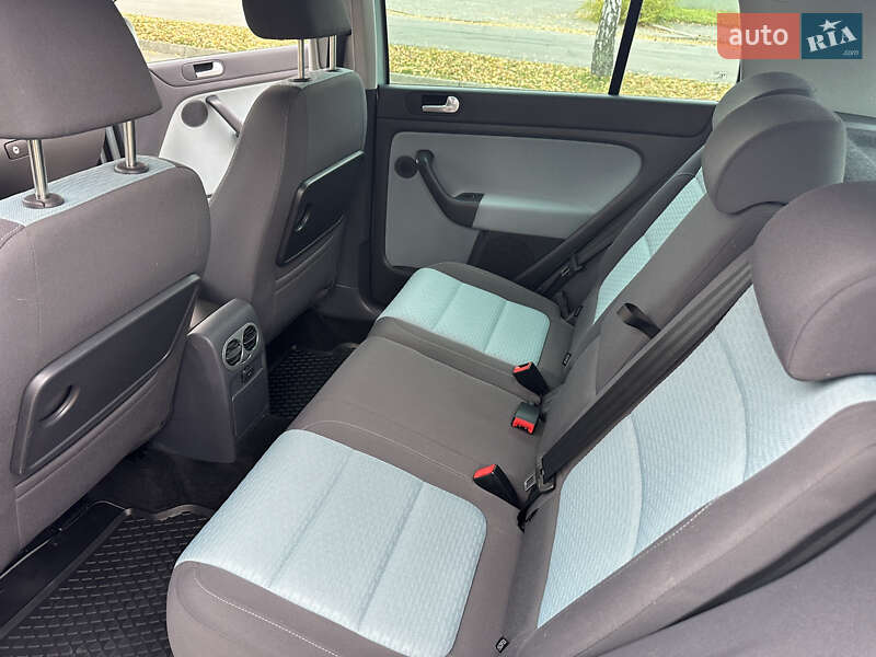 Хэтчбек Volkswagen Cross Golf Plus 2008 в Кременчуге