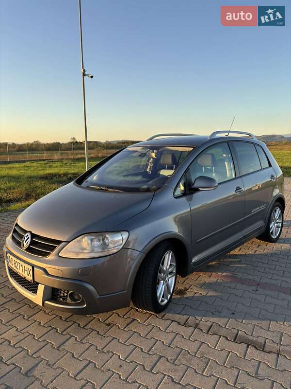 Хэтчбек Volkswagen Cross Golf 2008 в Тячеве