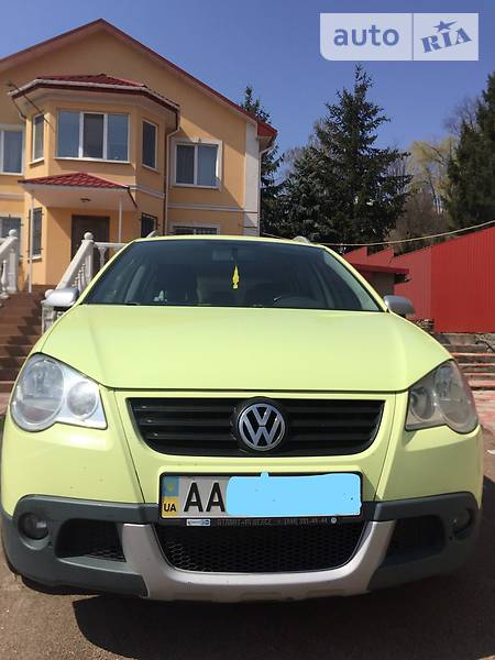 Volkswagen CrossPolo 2008 года