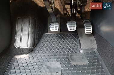 Хэтчбек Volkswagen Cross Polo 2011 в 